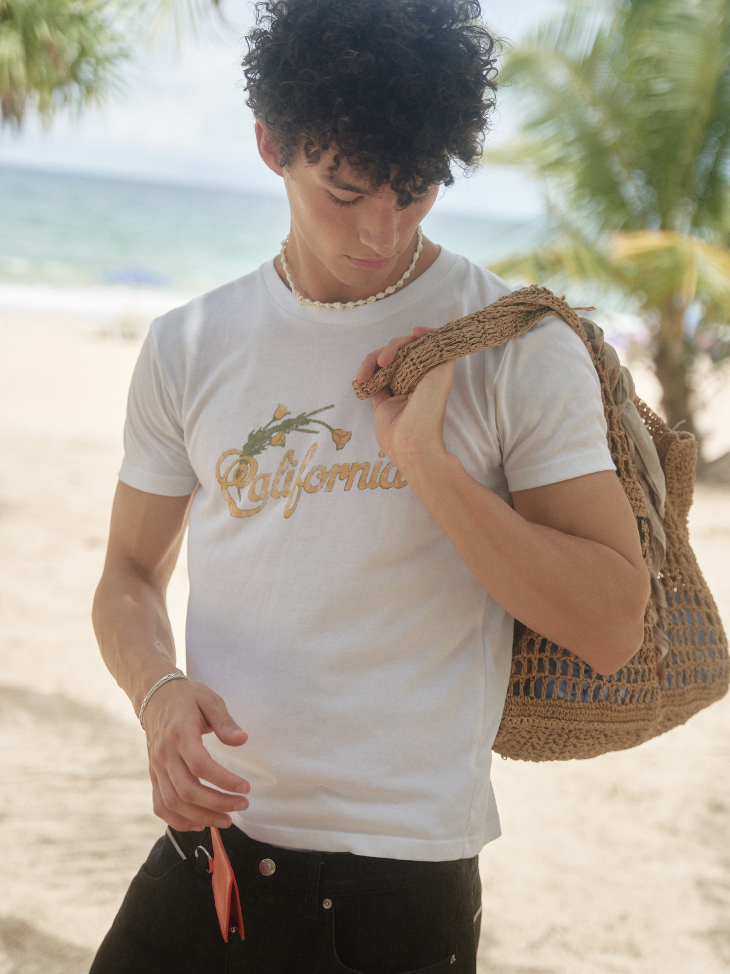 Retro21 R21 white liquid ammonia fitted short-sleeved shirt with island vacation print