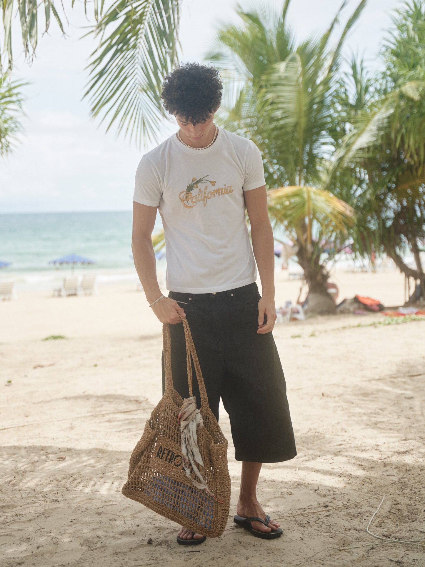 Retro21 R21 white liquid ammonia fitted short-sleeved shirt with island vacation print