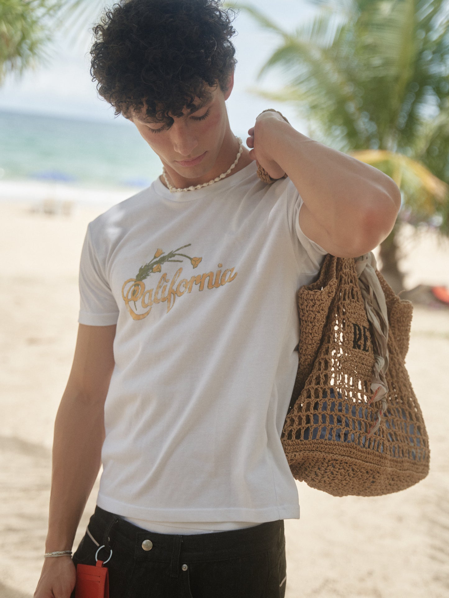 Retro21 R21 white liquid ammonia fitted short-sleeved shirt with island vacation print