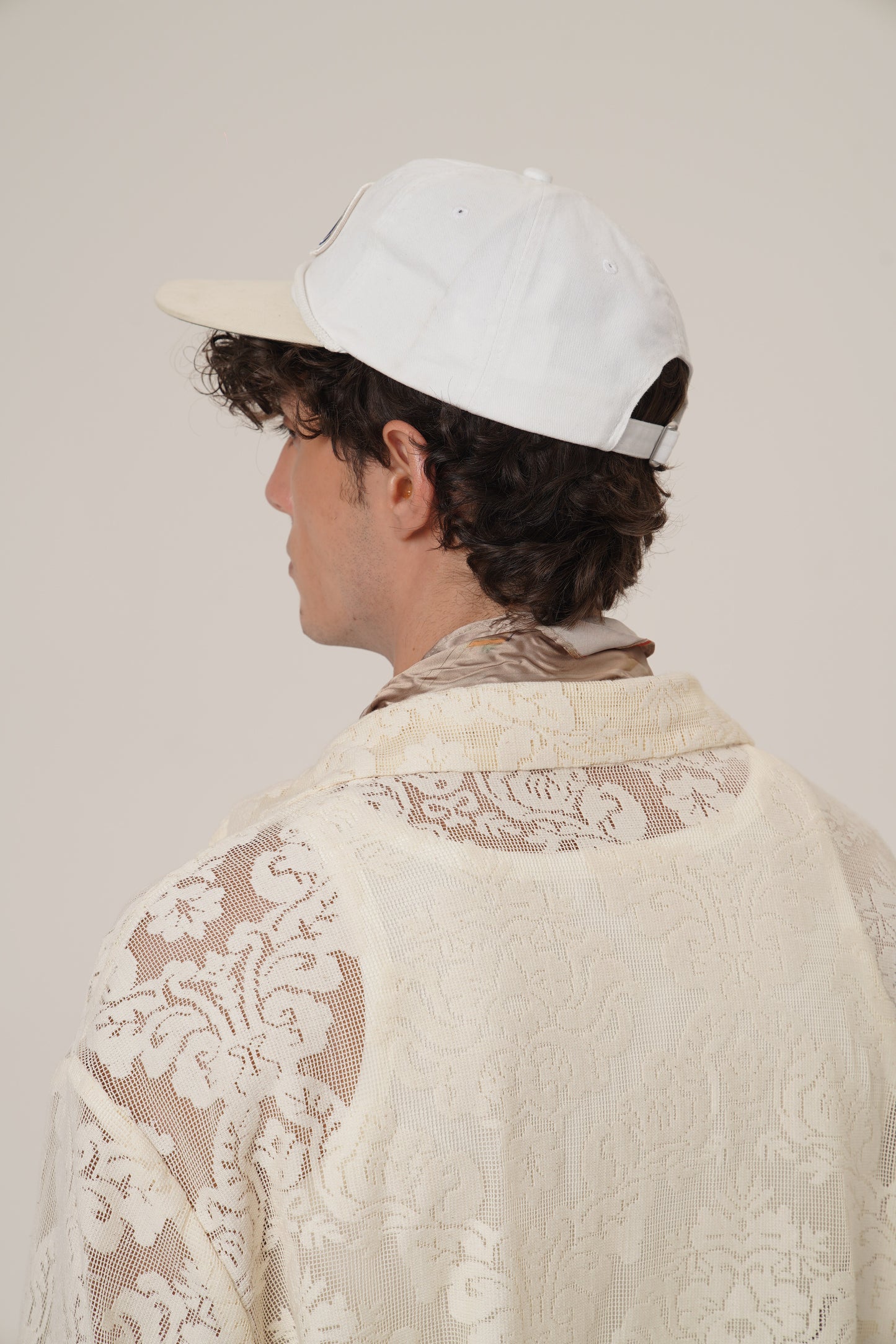 Retro 21 R21 Custom openwork pattern beige long-sleeved shirt