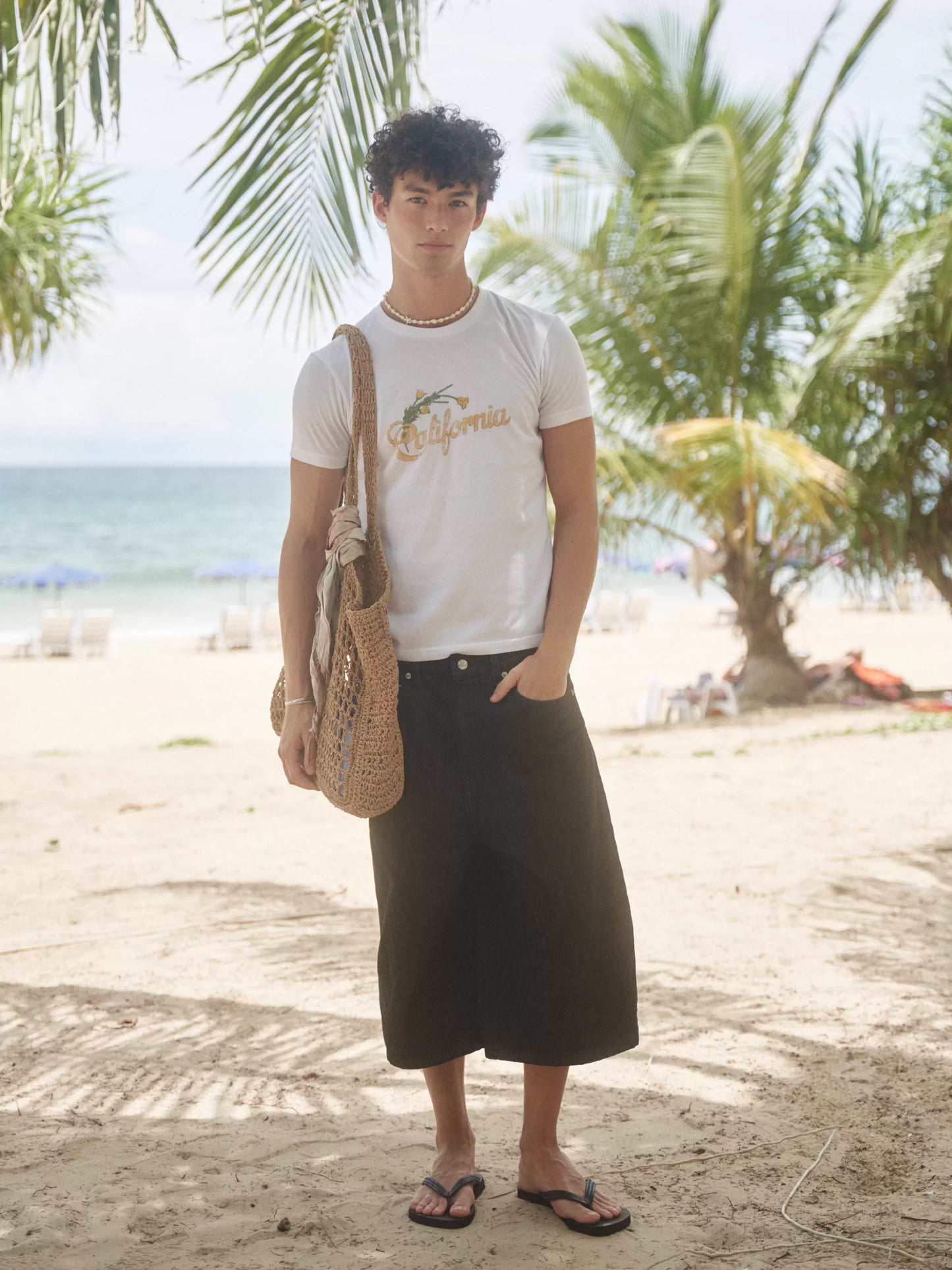 Retro21 R21 white liquid ammonia fitted short-sleeved shirt with island vacation print