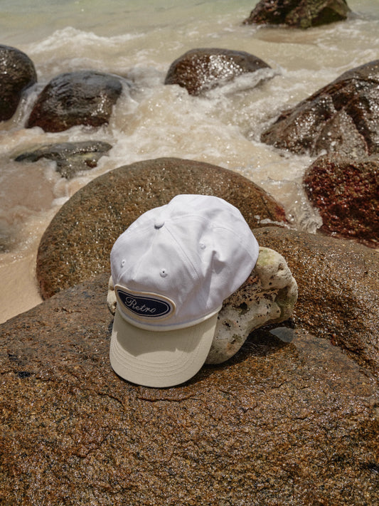 Retro21 R21 white contrasting color brand logo embroidered sports baseball cap