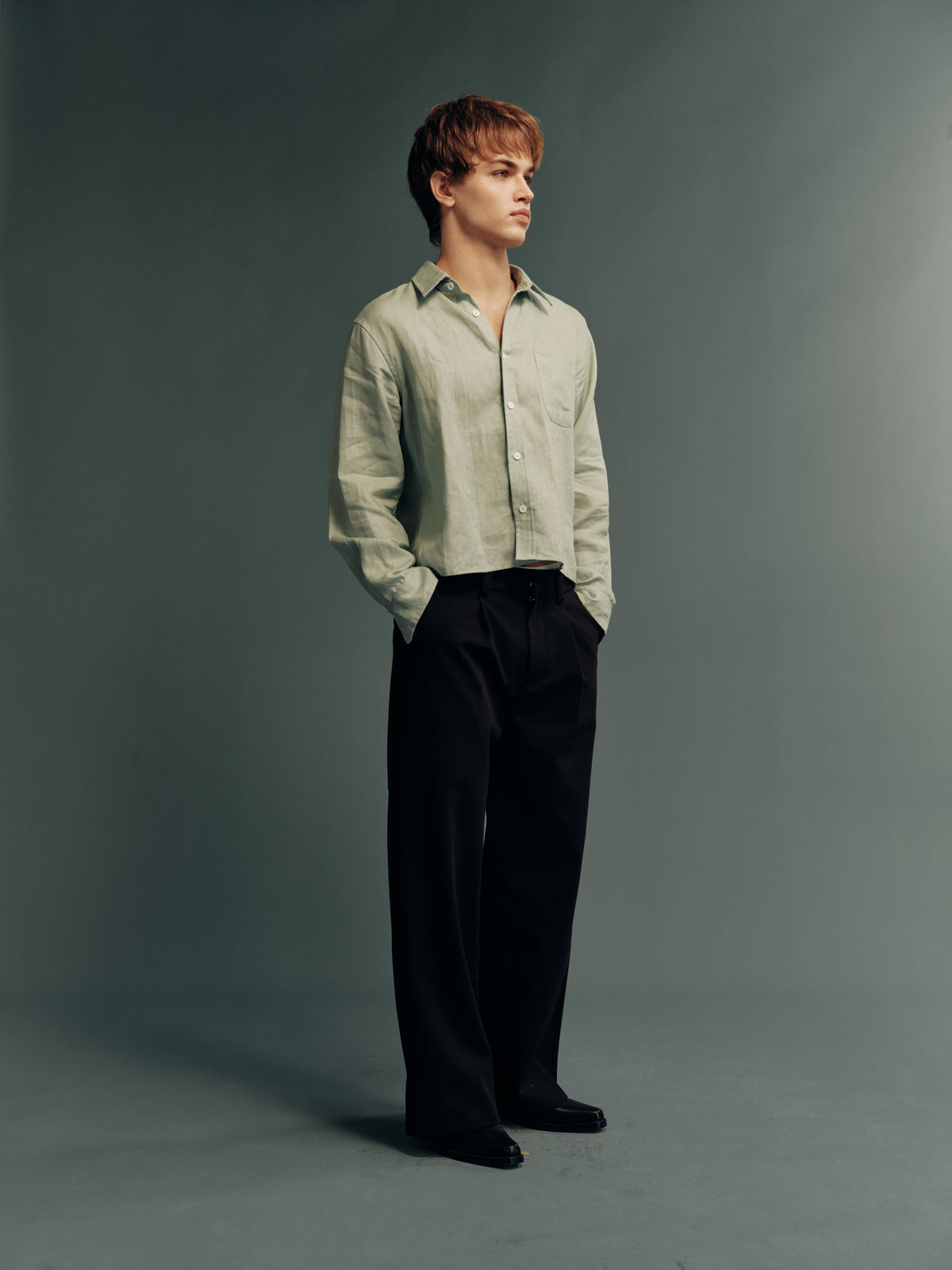 100% French Linen Relaxed Lightweight Cropped Collared Shirt