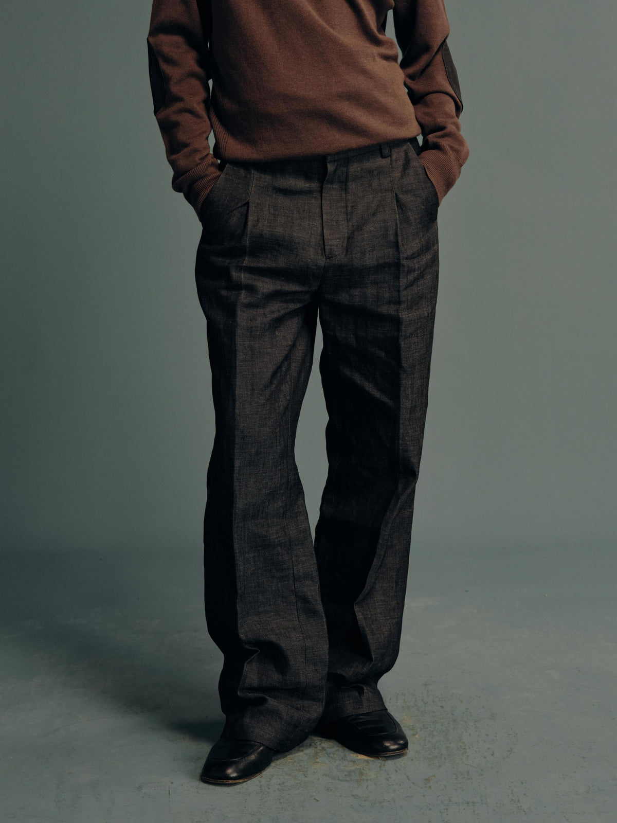 Raw Cotton-Linen Single-Pleat Straight-Leg Trousers with Permanent Crease